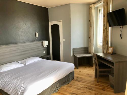1 queen bed