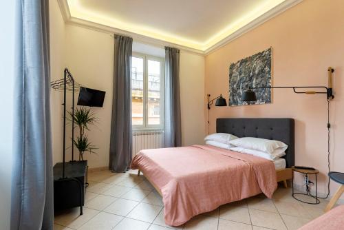 Whiteten Rome Apartment
