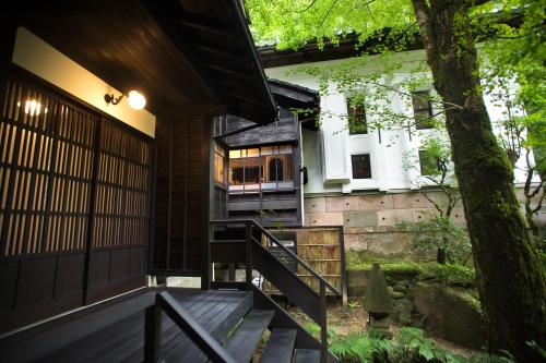 深谷温泉 元湯石屋