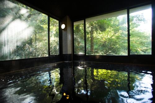 Japanese-Style Deluxe Quadruple Room with Private Toilet