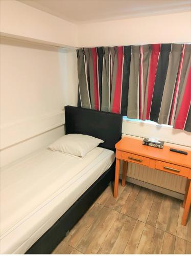 Hotel Holland Lodge - image 10