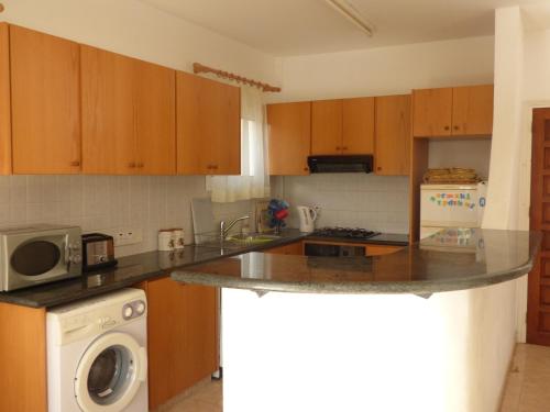 Villa Isabella: Coral Bay Beach, Seaview, Pegeia (fotografie 7)
