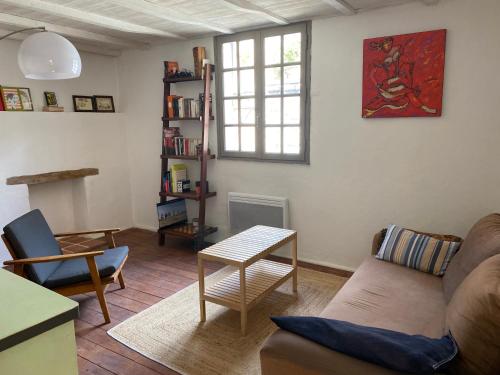 Lectoure, agréable maison de ville au calme gîte à louer Lectoure