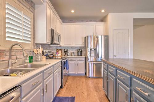 Phoenix Area Retreat with Patio - Pets Welcome! - image 6