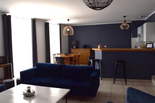 La Bâtie - Terrasse avec Vue imprenable sur le Rhône, 3 chambres, 3 salles de bain (La Batie - Terrasse avec Vue imprenable sur le Rhone, 3 chambres, 3 salles de bain) in Tain-l'Hermitage