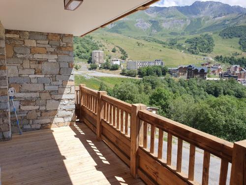 Le Repaire des Loups - Appart neuf 12 pers 4 chambres - location a la semaine in Montgellafrey