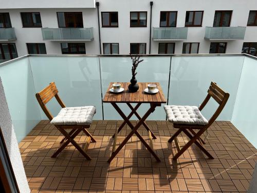 ระเบียง/ชานเรือน, Apartmán U Satoshiho (Apartman U Satoshiho) in โนวา อูลิเช