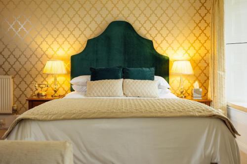 1 queen bed