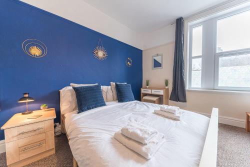 Central location 5 private ensuite bedrooms Great for work or play gîte à louer Siddick