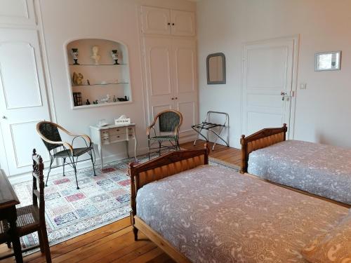 Chambre avec 2 lits