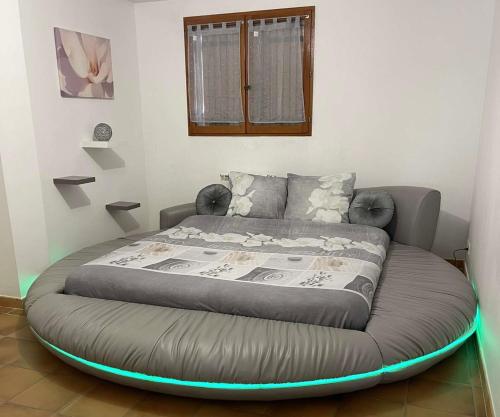 Maison au calme à la sortie d'Arles gîte à louer Arles