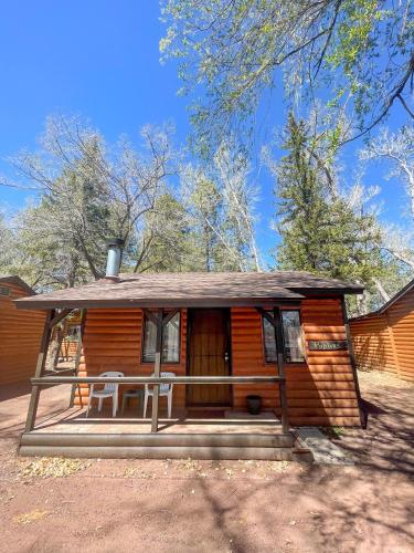 Poplars Cabin - One Bedroom