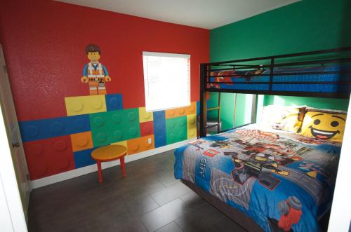 Walt's Place - image 10