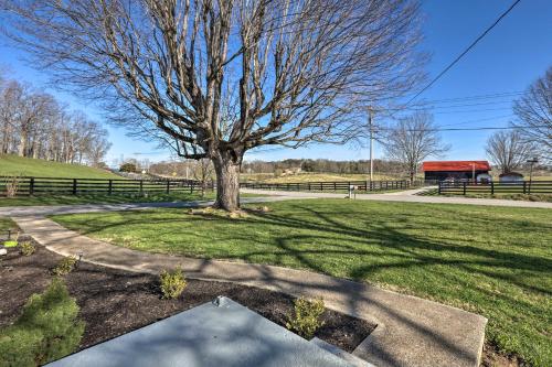 Charming East Bernstadt Retreat Less Than 6 Acre Farm!