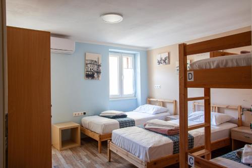 Hostel Adriatic Piran - image 12