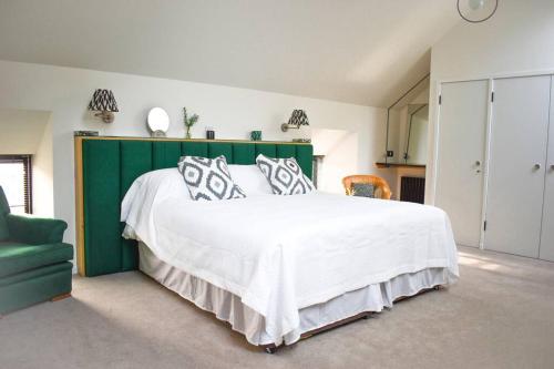 Woodmill Arches - Designer Barn Conversion for Two in Newburgh