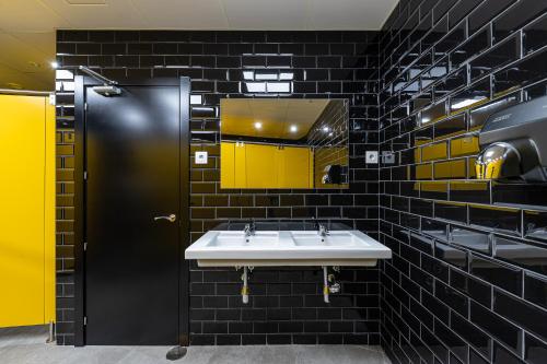 Art Seven Hostel Capsules - image 9