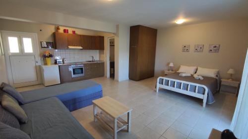 Oskars Studios & Apartments, Ласси (фото 9)