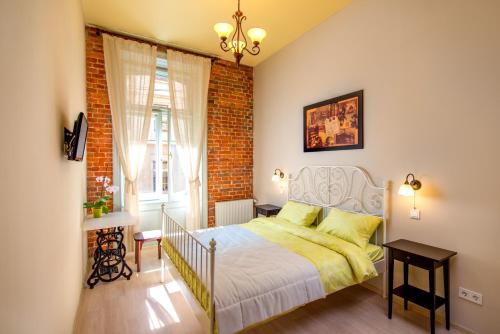 Post House Rooms - Hotel - Lviv