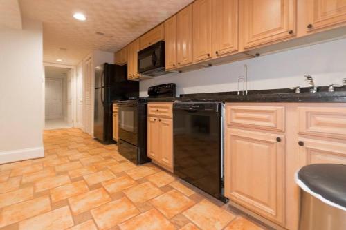 Cathedral Charmer--2 BR English Basement, with Garden Access in Washington, USA