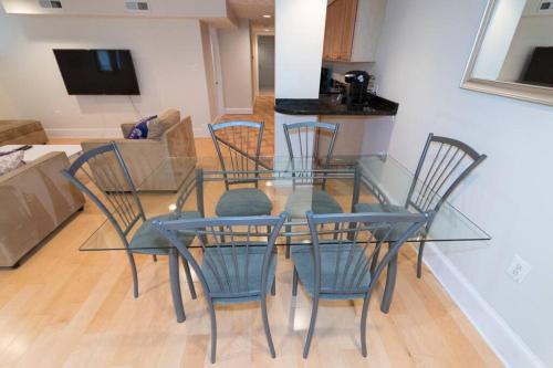 Cathedral Charmer--2 BR English Basement, with Garden Access in Washington, USA