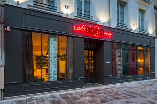 Giriş, Hotel Crayon Rouge in 1. - Louvre - Chatelet
