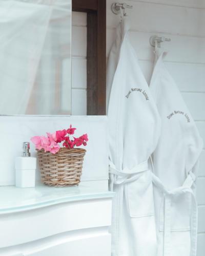 Double Room with Sea View image 1