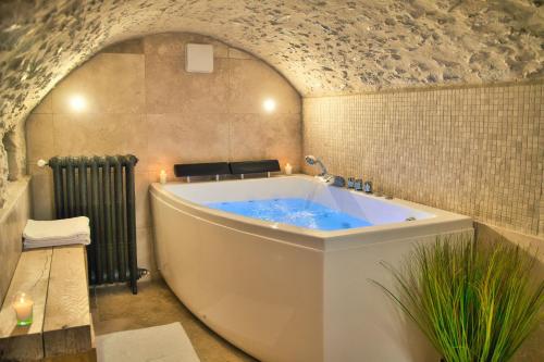 L’Oxalis villa, Sauna et Jaccuzi privatif gîte à louer Clairefontaine-en-Yvelines