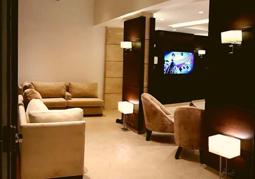 The Seventh Star Hotel Suites - image 6