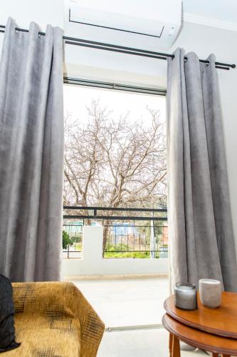 บริการและสิ่งอำนวยความสะดวก, Walnut home apartment near Ancient Olympia in เครซเทนา