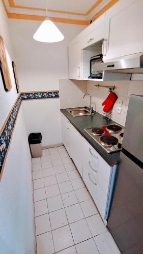 Kitchen, GLORIADALI’ in Avenue de Cannes