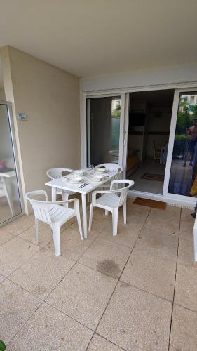 Garden, GLORIADALI’ in Avenue de Cannes