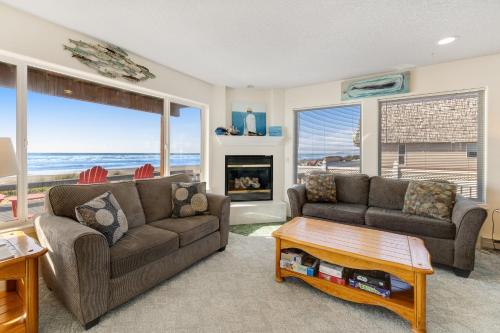Ace's Beach House - main image