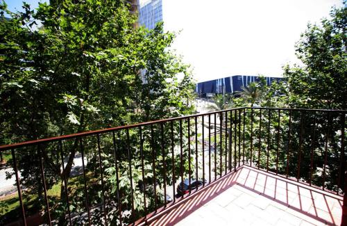 Near Diagonal Mar