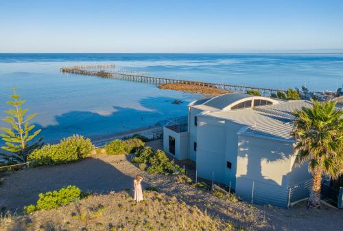 Cliff House Beachfront Villas