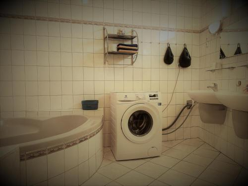 Bathroom, Masi Felso Apartman in Tettye
