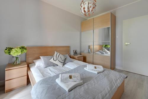 One-Bedroom Apartment image 10