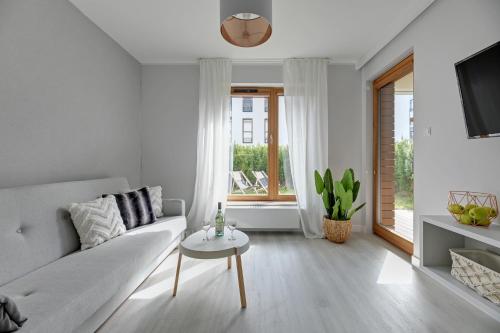 One-Bedroom Apartment image 3