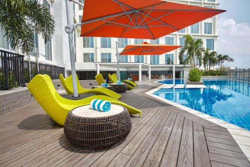 游泳池, 馬尼拉金斯福德酒店 (Kingsford Hotel Manila) in 馬尼拉
