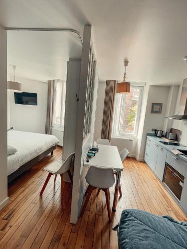 Garden Apparts - image 10