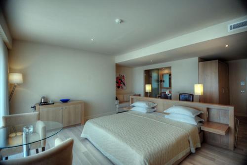 Lvzz Hotel