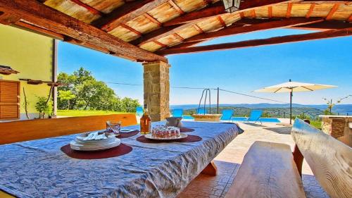 Balkons/terase, Villa Bella Vista near Ucka Nature Park in Dolenja Vas