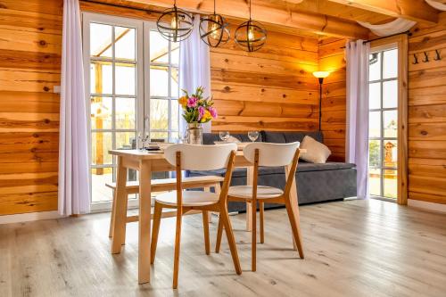 Nini House Giże (Nini House Gize) in Olecko