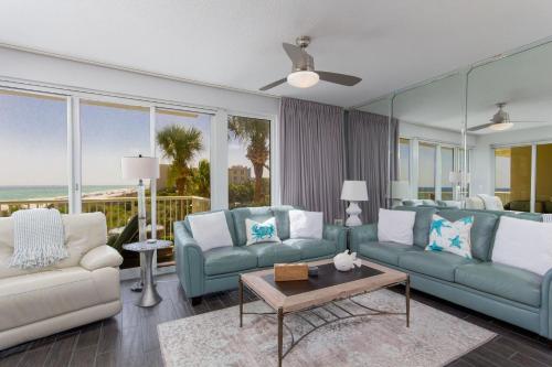 Crescent at Miramar By BlueSwell - image 2
