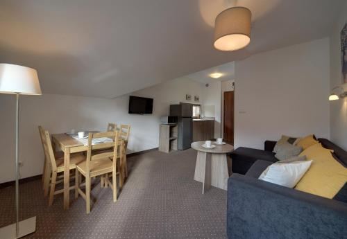 Beżowy i Nowoczesny Apartament Sun Seasons 24 w Szklarskiej Porębie by Noclegi Renters, Sklářská Poruba (fotografie 7)