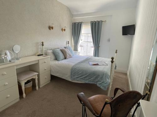Lynton House - image 10