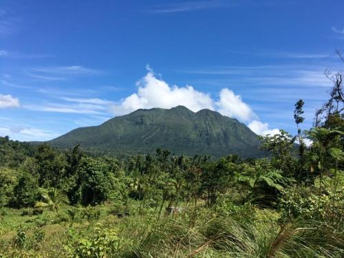 View, Charming House with Sea & Mountain View in Pont Casse
