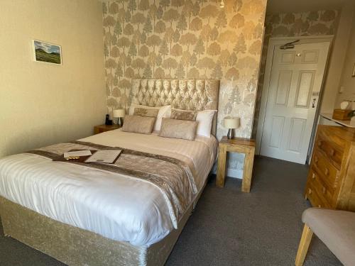 Lynton House - image 6