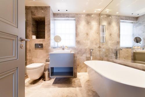 Hope House by Q Apartments - image 11