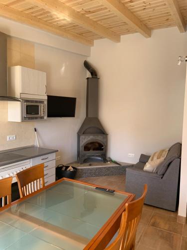 Agradable casa con chimenea y patio totalmente privado